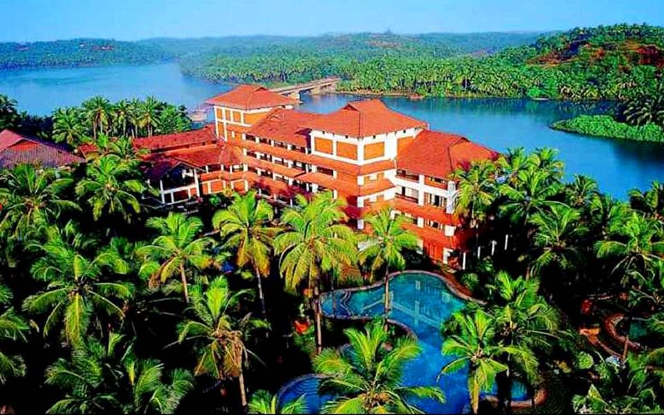 kadavu-resort-kozhikode